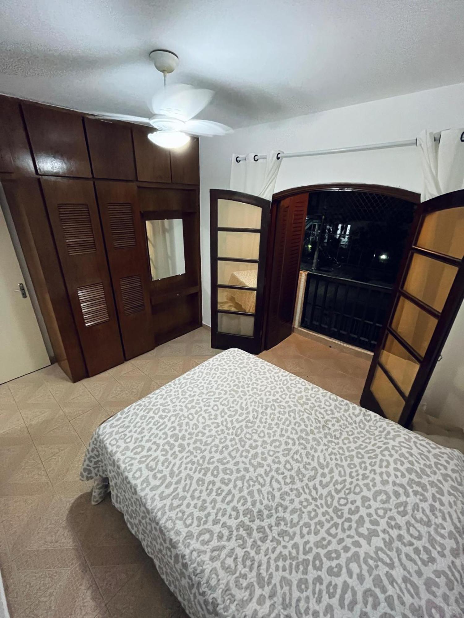 גוארויה Apartamento Charmoso A 400Mts Da Praia Da Enseada מראה חיצוני תמונה